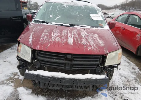 2010 Dodge Grand Caravan Sxt z USA, uszkodzony, nr VIN 2D4RN5DX5AR364230